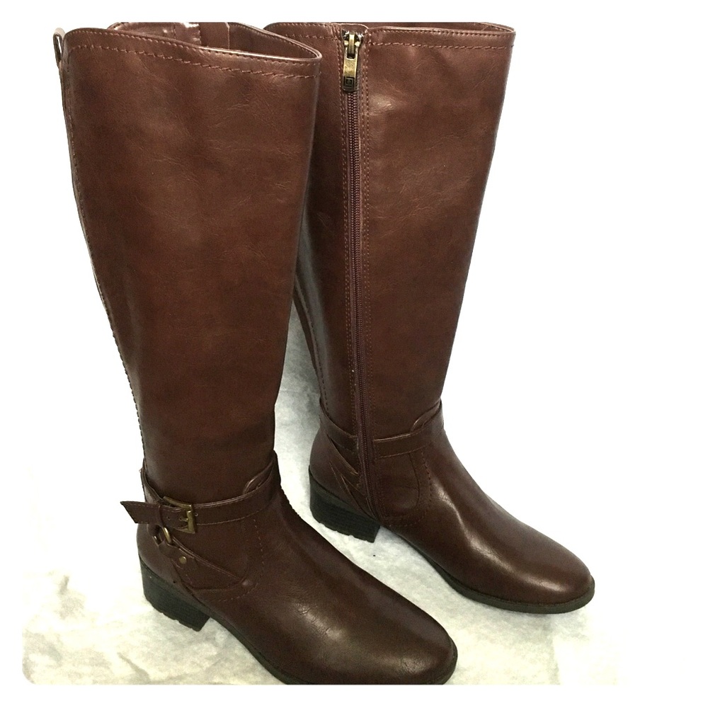 Liz Claiborne Perfect Burgundy Boot - NEVER WORN